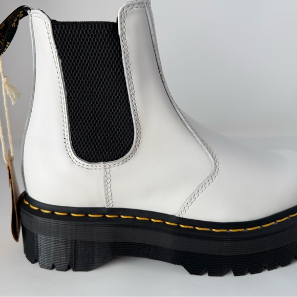 Dr. Martens 2976 Quad White Leather Chelsea Boots Women US 8 Slip Resistant - Picture 10 of 16